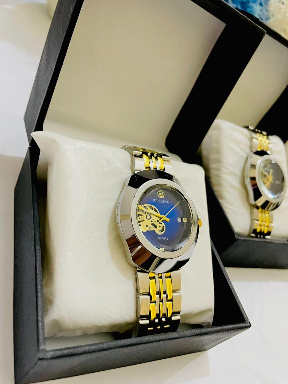 Mens watch