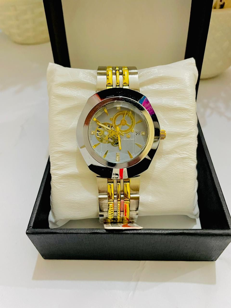 Mens watch